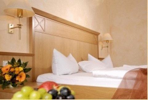 Hotel Schwanen Kaelberbronn Pfalzgrafenweiler Номер фото